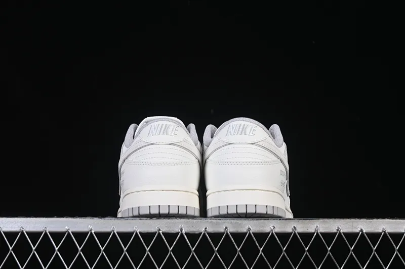 All categories Nk SB Dunk Series Nk SB Dunk Low High-end customized low-top sneakers Nike SB Dunk Low "Just Do It" Anniversary high-end customized low-top casual sneakers WG0508-046